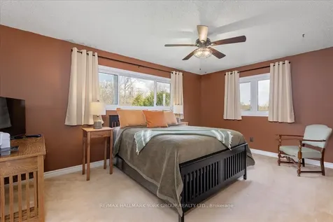 20 Sunbird Boulevard Georgina ON L4P 3R9