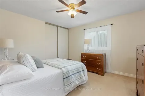 20 Sunbird Boulevard Georgina ON L4P 3R9