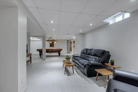 20 Sunbird Boulevard Georgina ON L4P 3R9