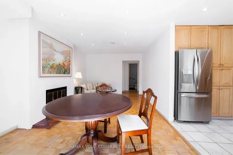 27 Drumern Crescent Richmond Hill ON L4C 5H9