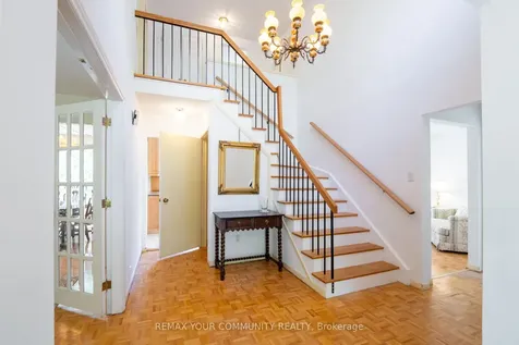 27 Drumern Crescent Richmond Hill ON L4C 5H9
