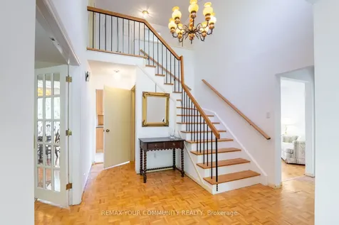 27 Drumern Crescent Richmond Hill ON L4C 5H9