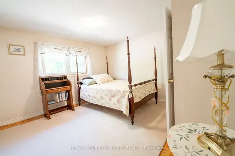 27 Drumern Crescent Richmond Hill ON L4C 5H9