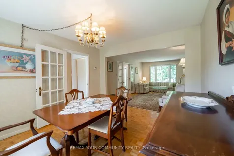 27 Drumern Crescent Richmond Hill ON L4C 5H9