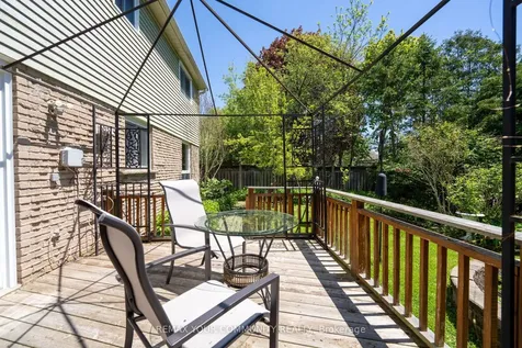 27 Drumern Crescent Richmond Hill ON L4C 5H9