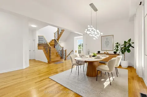 537 Clifford Perry Place Newmarket ON L3X 0J1
