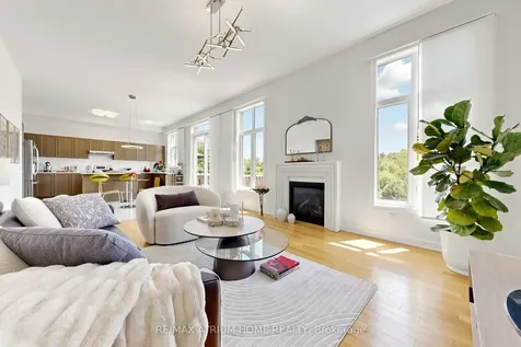 537 Clifford Perry Place Newmarket ON L3X 0J1