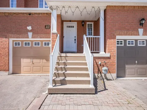 49 Lindenshire Avenue Vaughan ON L6A 4A4