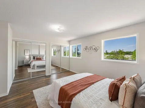 49 Lindenshire Avenue Vaughan ON L6A 4A4