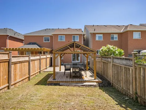 49 Lindenshire Avenue Vaughan ON L6A 4A4