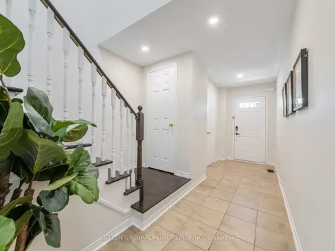 49 Lindenshire Avenue Vaughan ON L6A 4A4