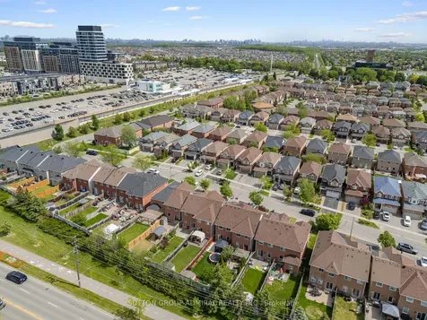 49 Lindenshire Avenue Vaughan ON L6A 4A4