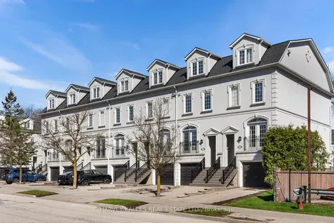 27 Benson Avenue Richmond Hill ON L4C 4E5