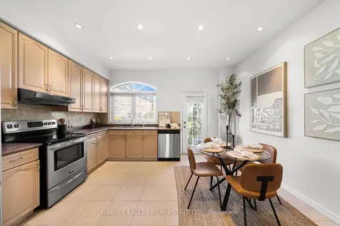 27 Benson Avenue Richmond Hill ON L4C 4E5