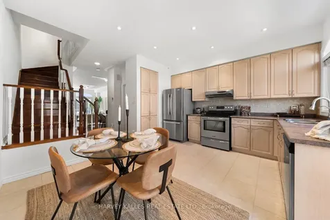 27 Benson Avenue Richmond Hill ON L4C 4E5