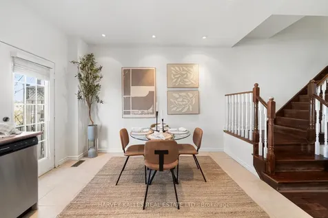 27 Benson Avenue Richmond Hill ON L4C 4E5