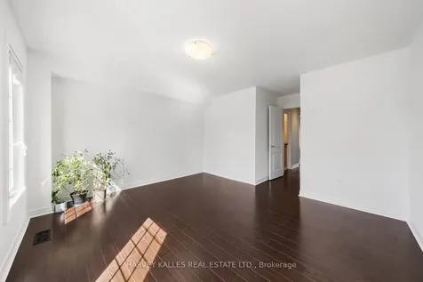 27 Benson Avenue Richmond Hill ON L4C 4E5
