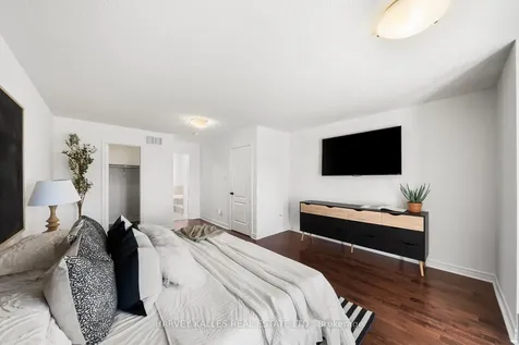 27 Benson Avenue Richmond Hill ON L4C 4E5