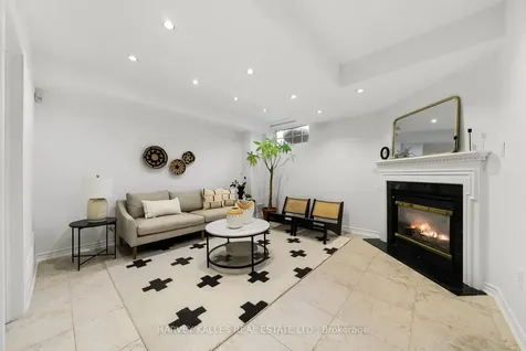 27 Benson Avenue Richmond Hill ON L4C 4E5