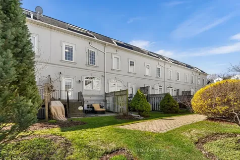 27 Benson Avenue Richmond Hill ON L4C 4E5