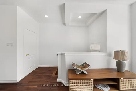 27 Benson Avenue Richmond Hill ON L4C 4E5