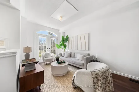 27 Benson Avenue Richmond Hill ON L4C 4E5
