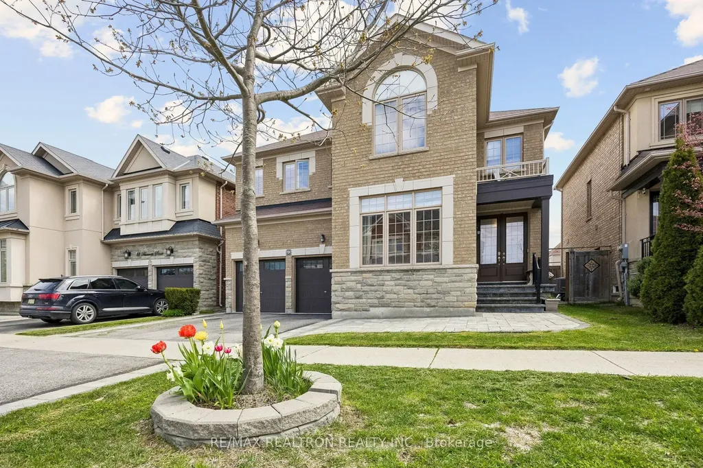 9 Pavarotti Street Richmond Hill ON L4E 0R5