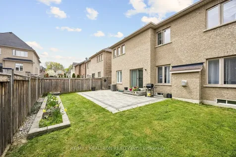 9 Pavarotti Street Richmond Hill ON L4E 0R5