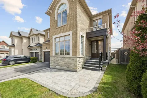 9 Pavarotti Street Richmond Hill ON L4E 0R5