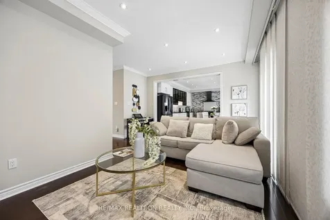 9 Pavarotti Street Richmond Hill ON L4E 0R5