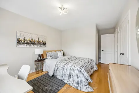 9 Pavarotti Street Richmond Hill ON L4E 0R5