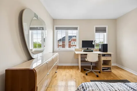9 Pavarotti Street Richmond Hill ON L4E 0R5