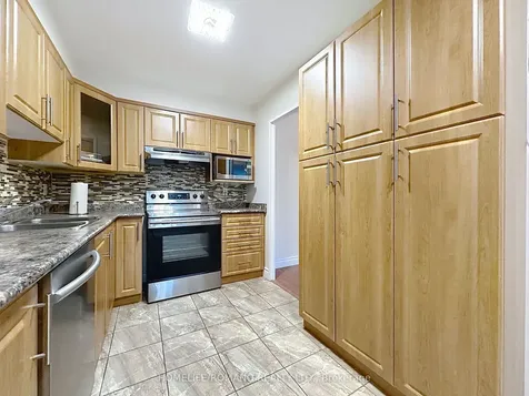 50 Baif Boulevard Richmond Hill ON L4C 5L1