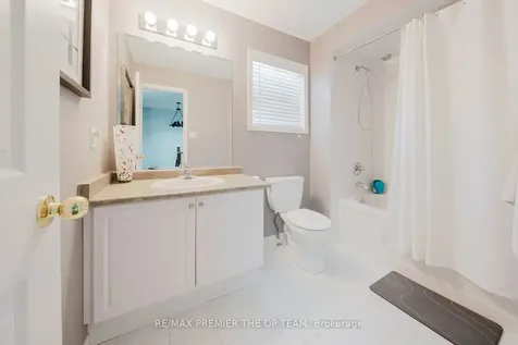 29 Manordale Crescent Vaughan ON L4H 0T6