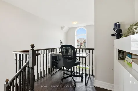 24 Fred Mason Street Georgina ON L4P 0B2