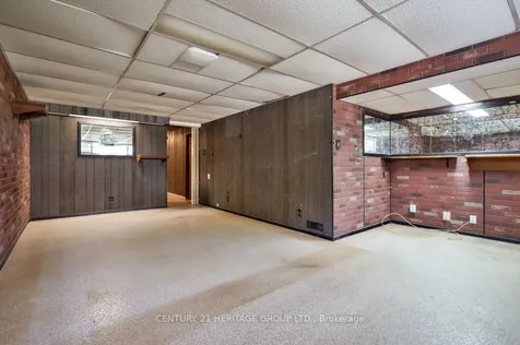 330 Amelia Street Newmarket ON L3Y 4Y6