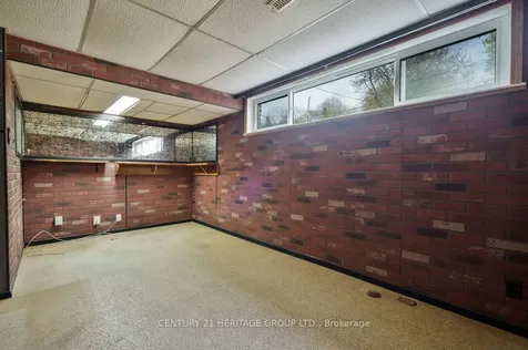 330 Amelia Street Newmarket ON L3Y 4Y6