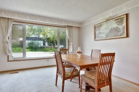 330 Amelia Street Newmarket ON L3Y 4Y6