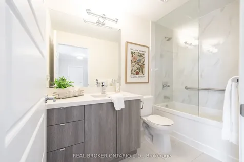 7 Bond Crescent Richmond Hill ON L4E 1E6