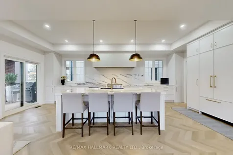 31 Naughton Drive Richmond Hill ON L4C 4M6