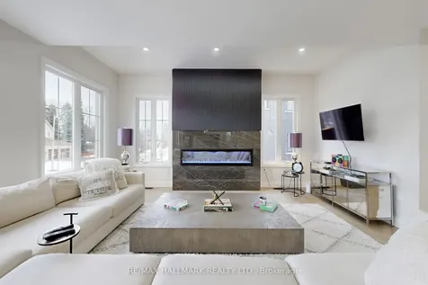 31 Naughton Drive Richmond Hill ON L4C 4M6