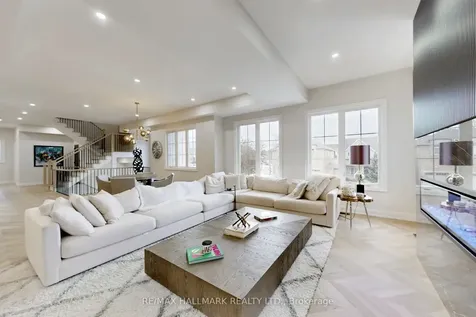 31 Naughton Drive Richmond Hill ON L4C 4M6
