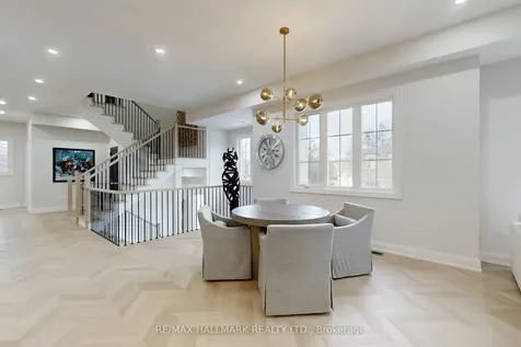 31 Naughton Drive Richmond Hill ON L4C 4M6
