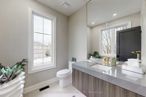 31 Naughton Drive Richmond Hill ON L4C 4M6