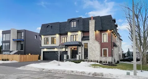 31 Naughton Drive Richmond Hill ON L4C 4M6