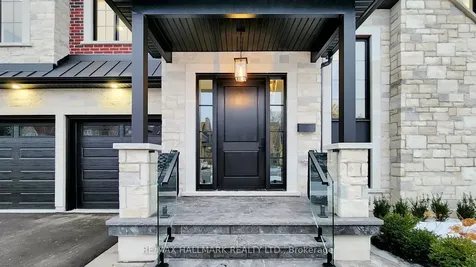 31 Naughton Drive Richmond Hill ON L4C 4M6