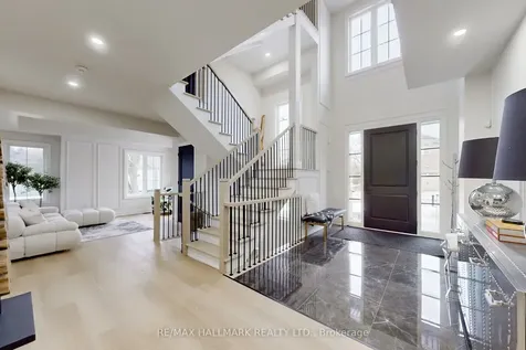 31 Naughton Drive Richmond Hill ON L4C 4M6