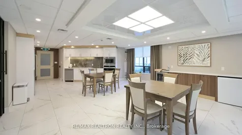 7420 Bathurst Street Vaughan ON L4J 6X4