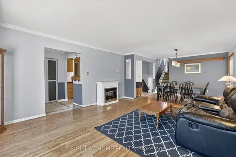 5 Fleance Drive Markham ON L3T 3J8