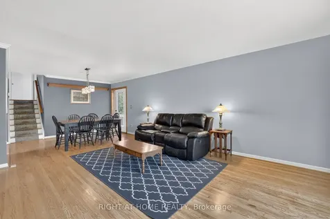 5 Fleance Drive Markham ON L3T 3J8